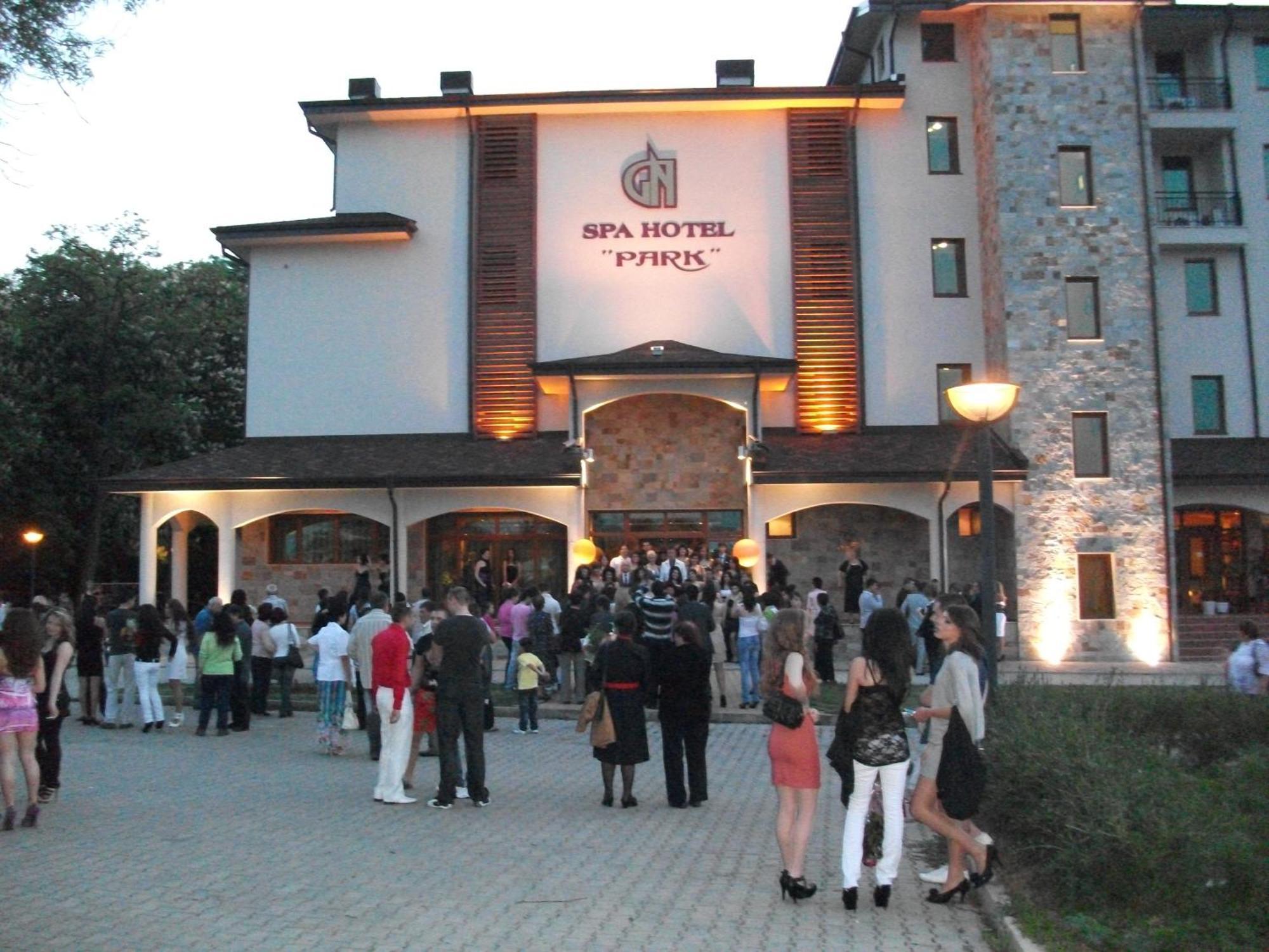Hotel Park Karnobat 외부 사진