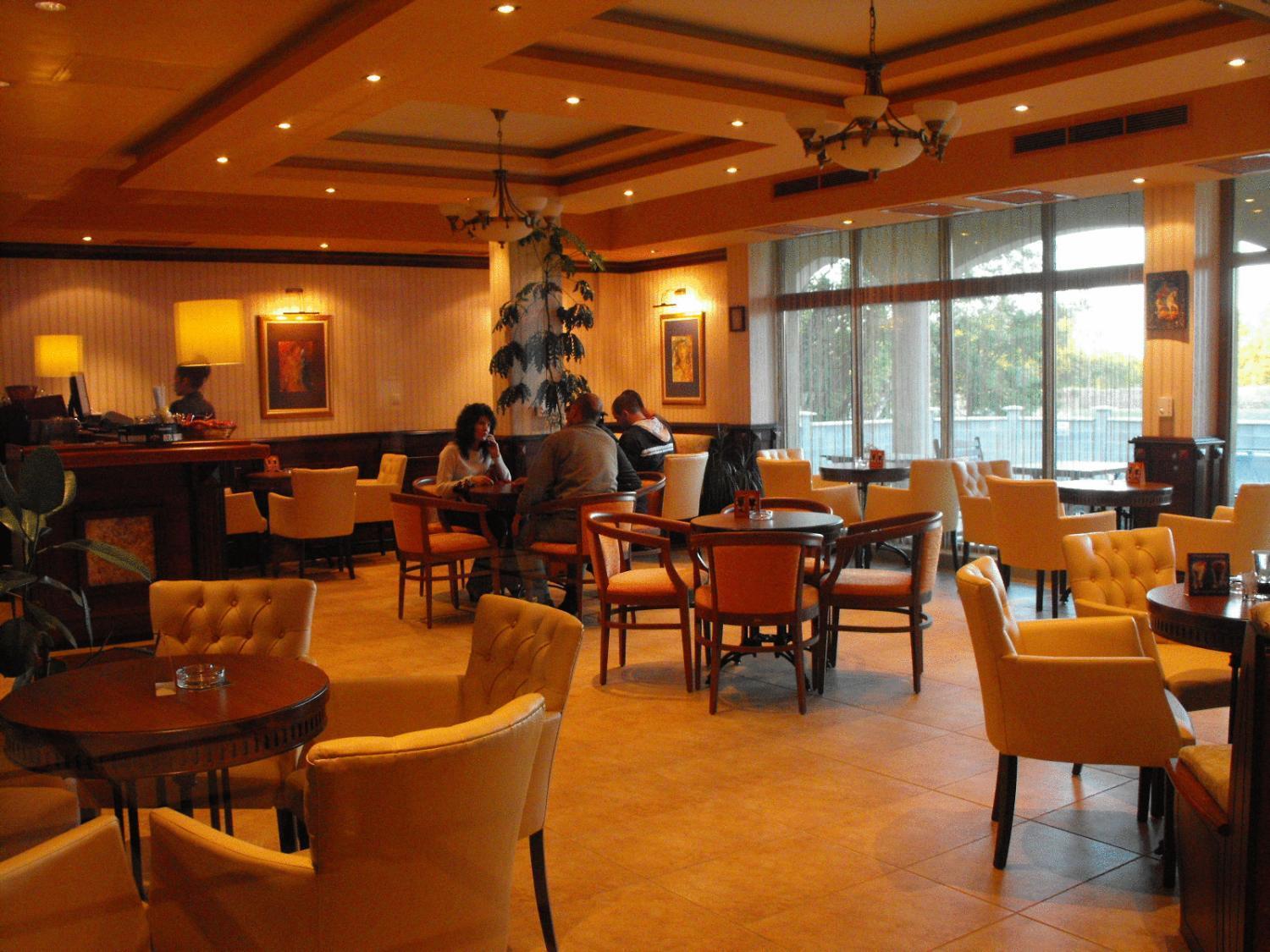 Hotel Park Karnobat 외부 사진