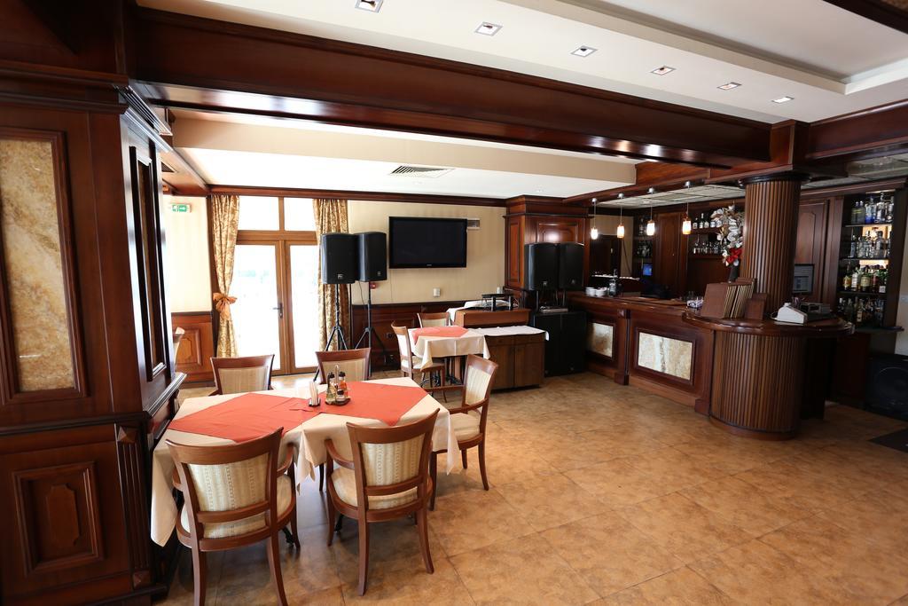 Hotel Park Karnobat 외부 사진